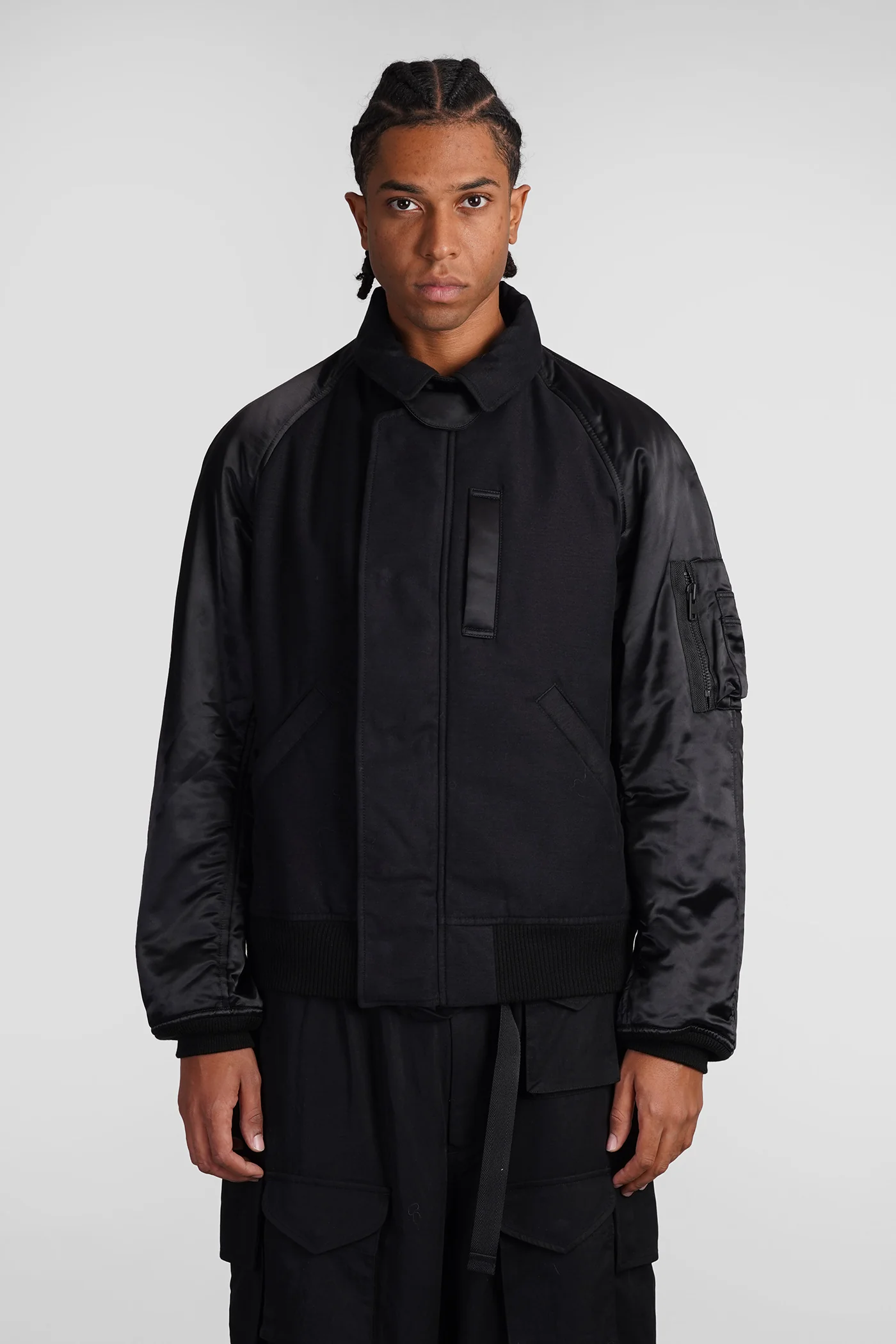 Bomber Jacket in black polyester