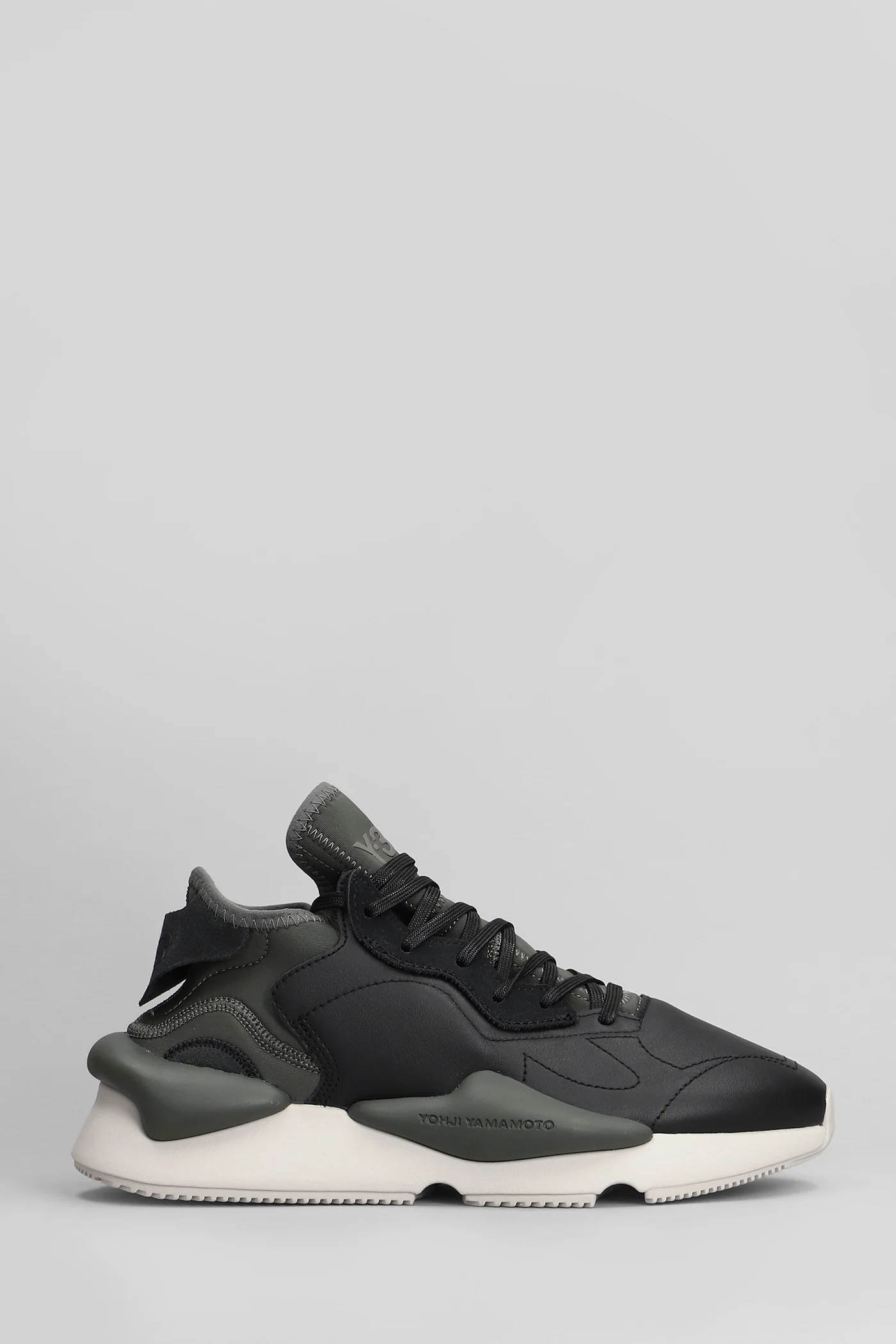 Kaiwa Sneakers in black leather