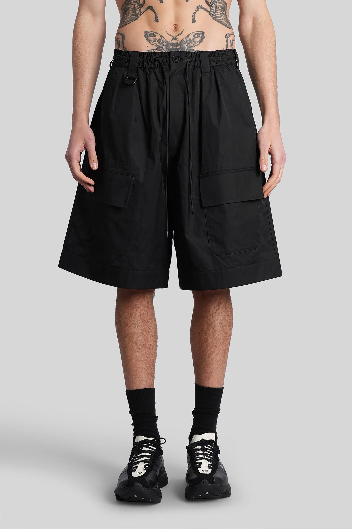 Shorts in black cotton