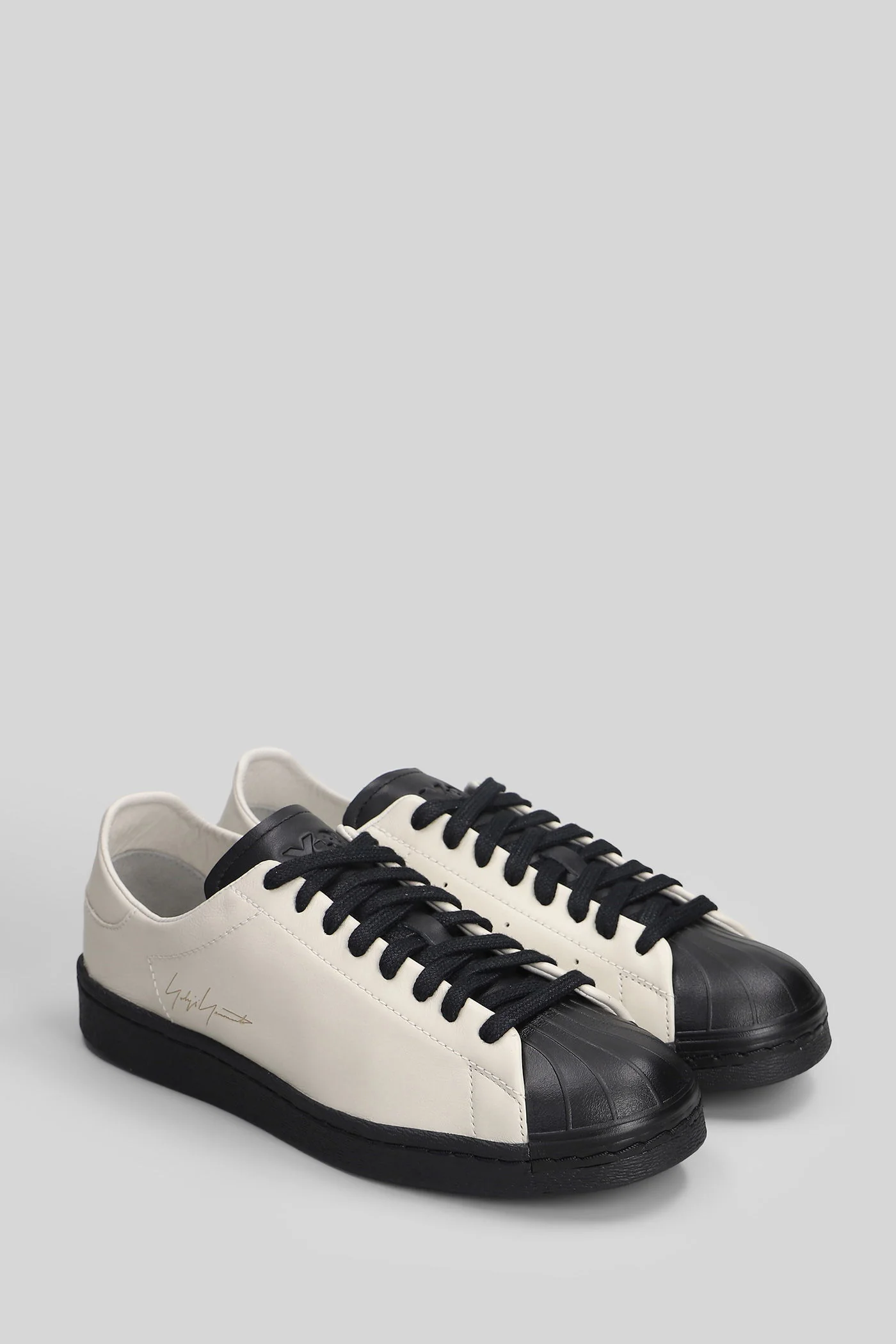 Superstar Sneakers in beige leather - Image 2