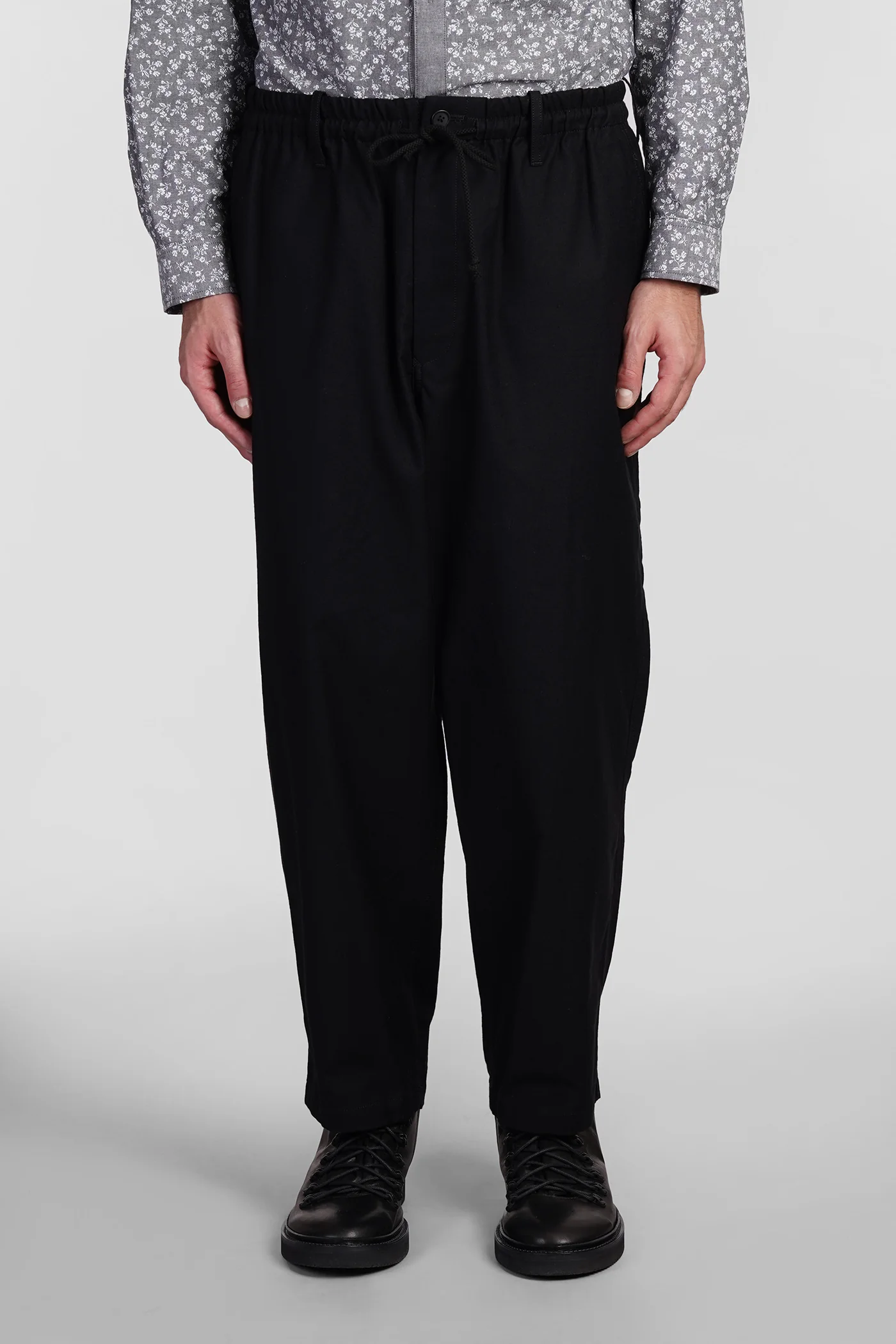 Pants in black cotton
