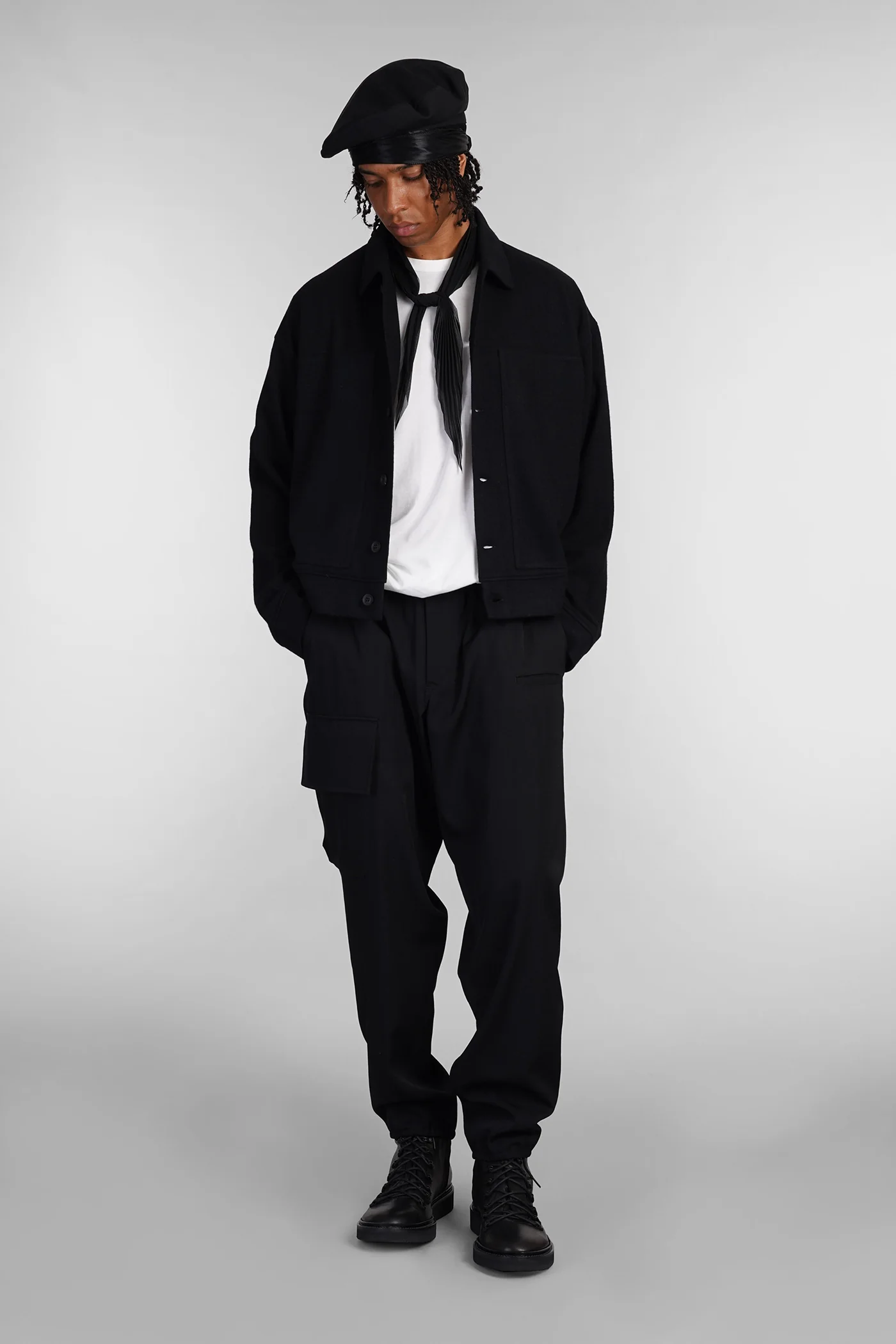 Pants in black wool - Image 2