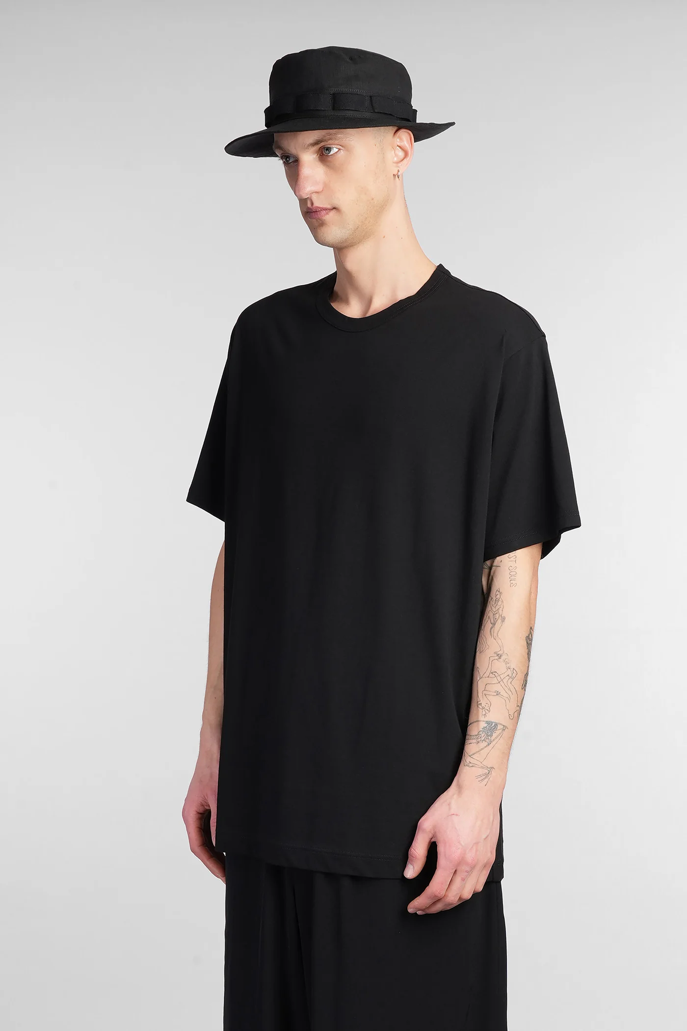 T-Shirt in black cotton - Image 4
