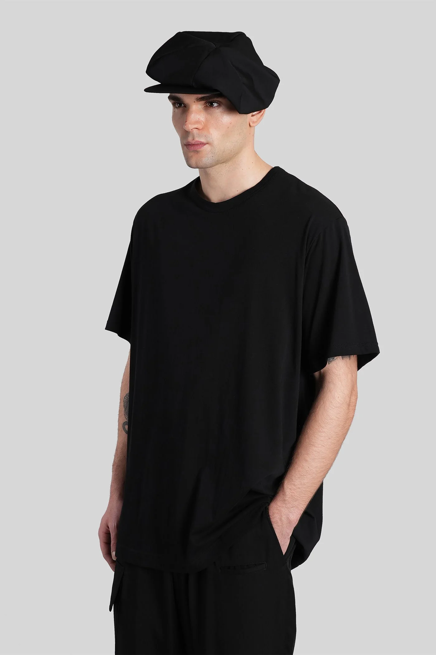 T-Shirt in black cotton - Image 4