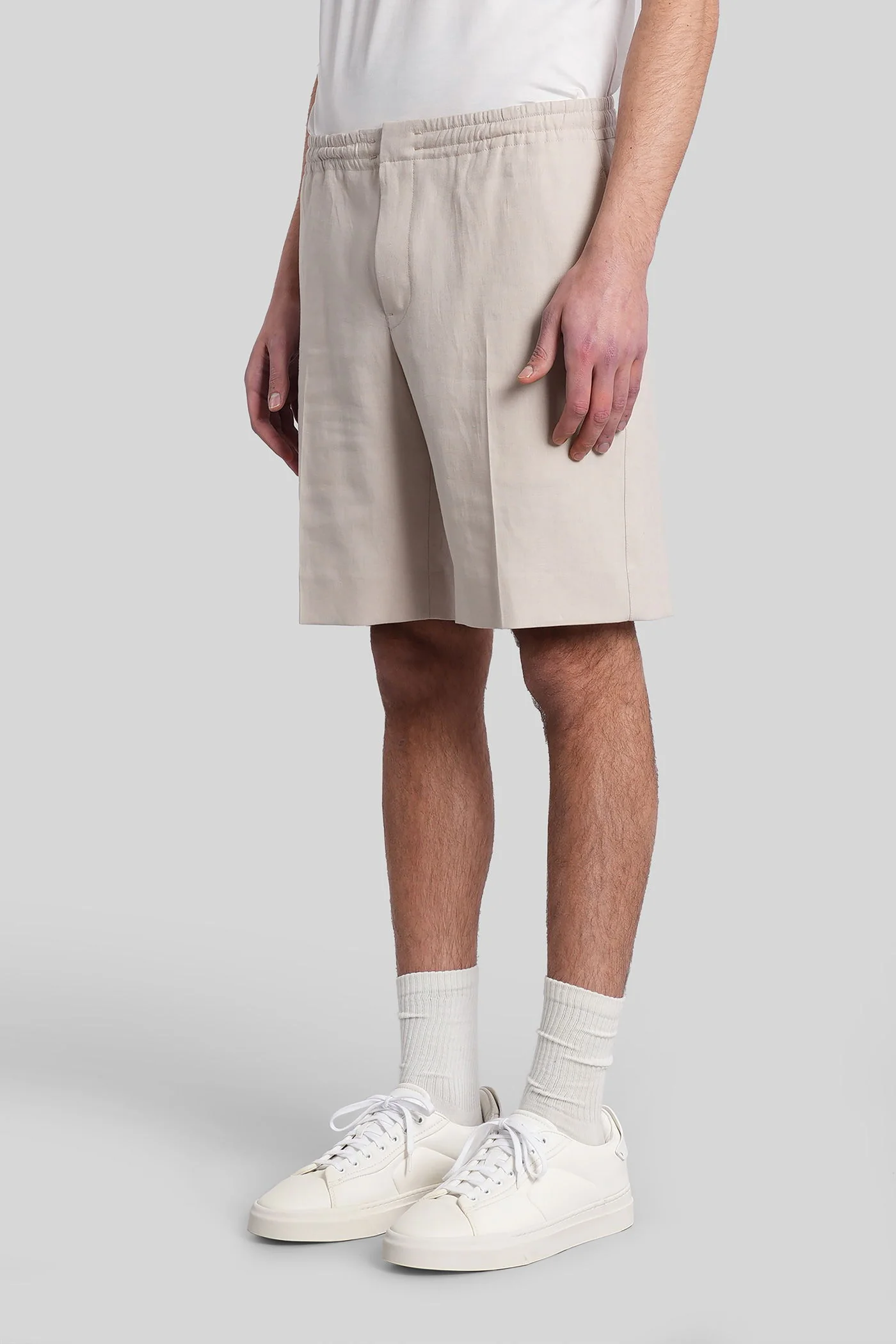 Shorts in taupe linen - Image 4