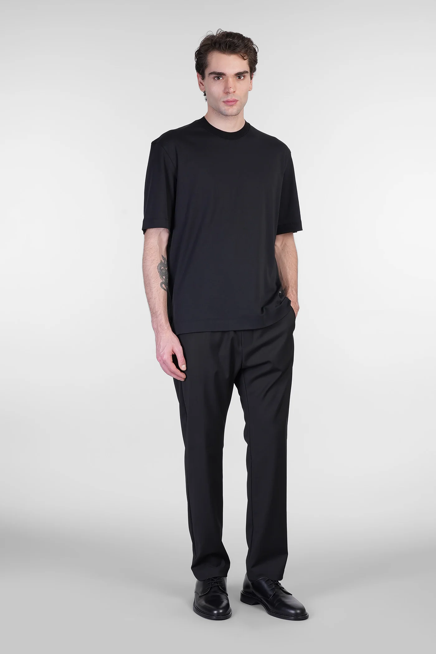 T-Shirt in black cotton - Image 2