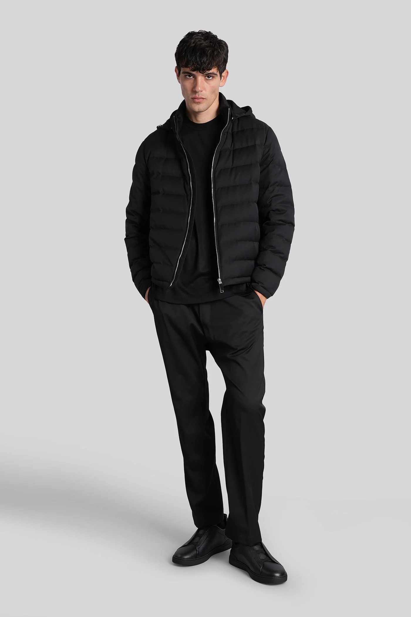 T-Shirt in black wool - Image 2