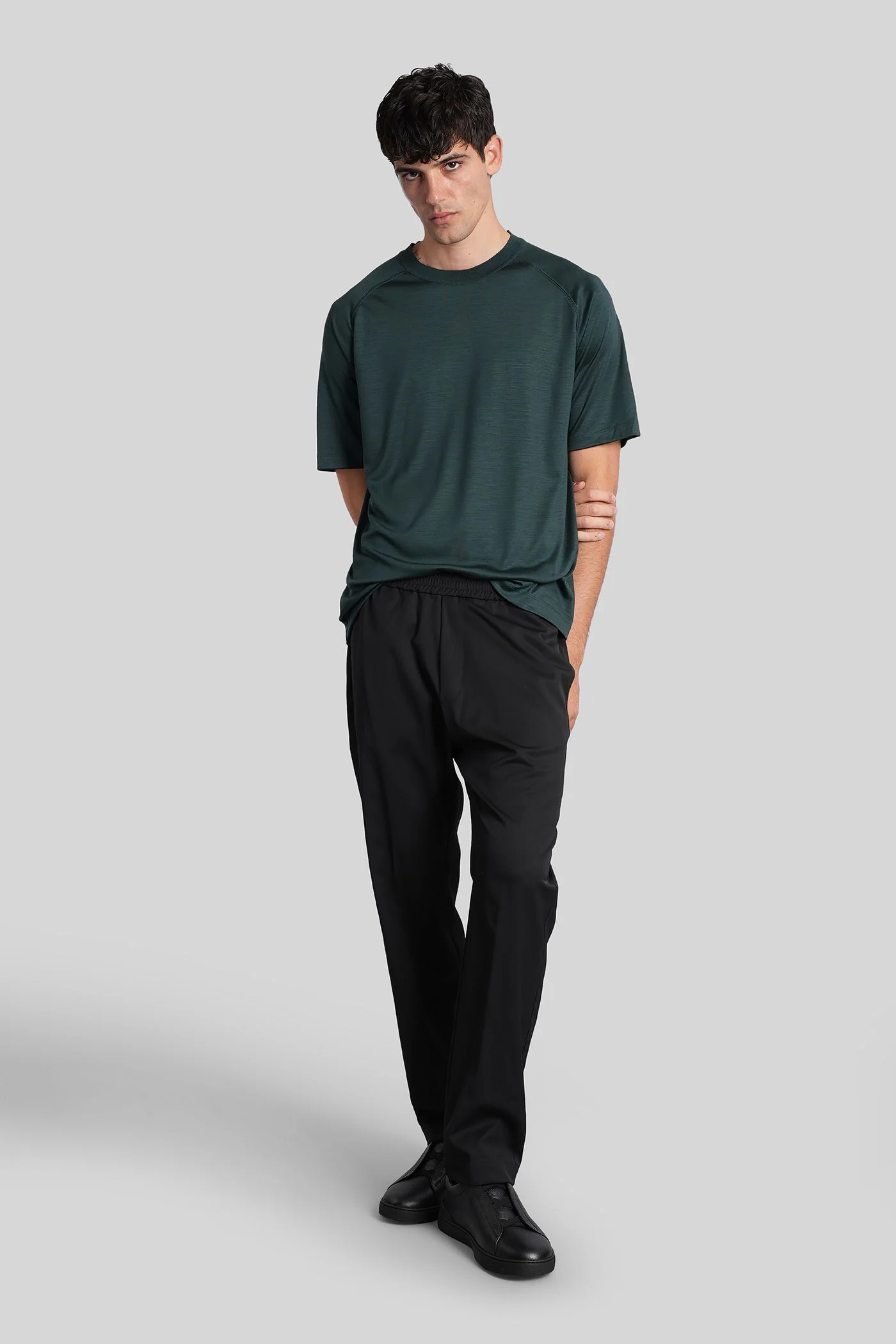 T-Shirt in green wool - Image 2