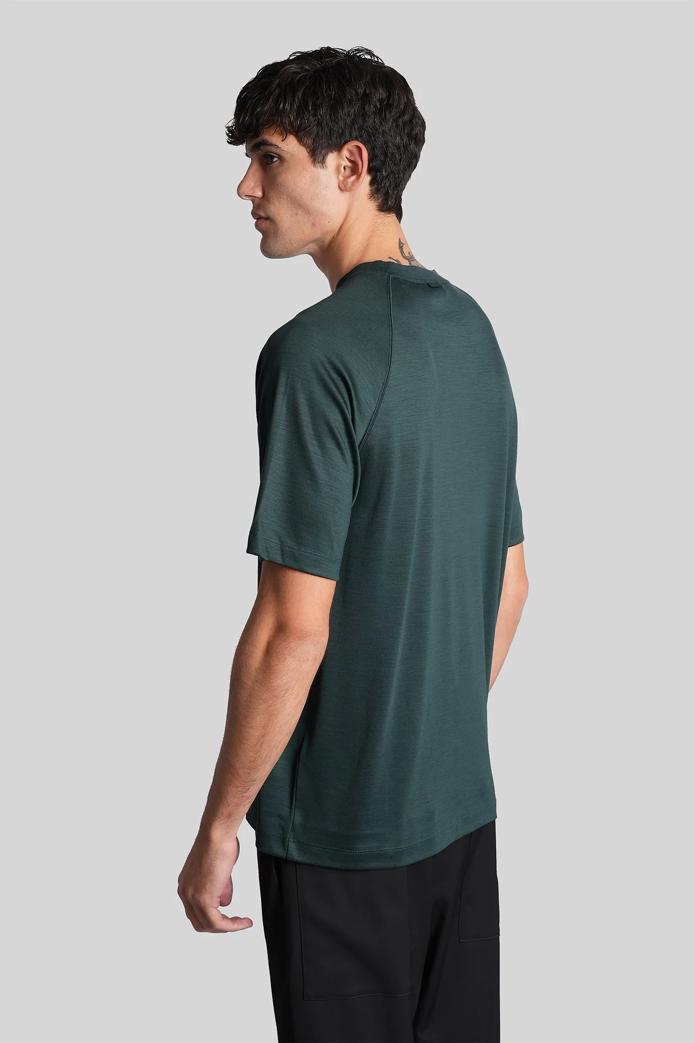 T-Shirt in green wool - Image 3