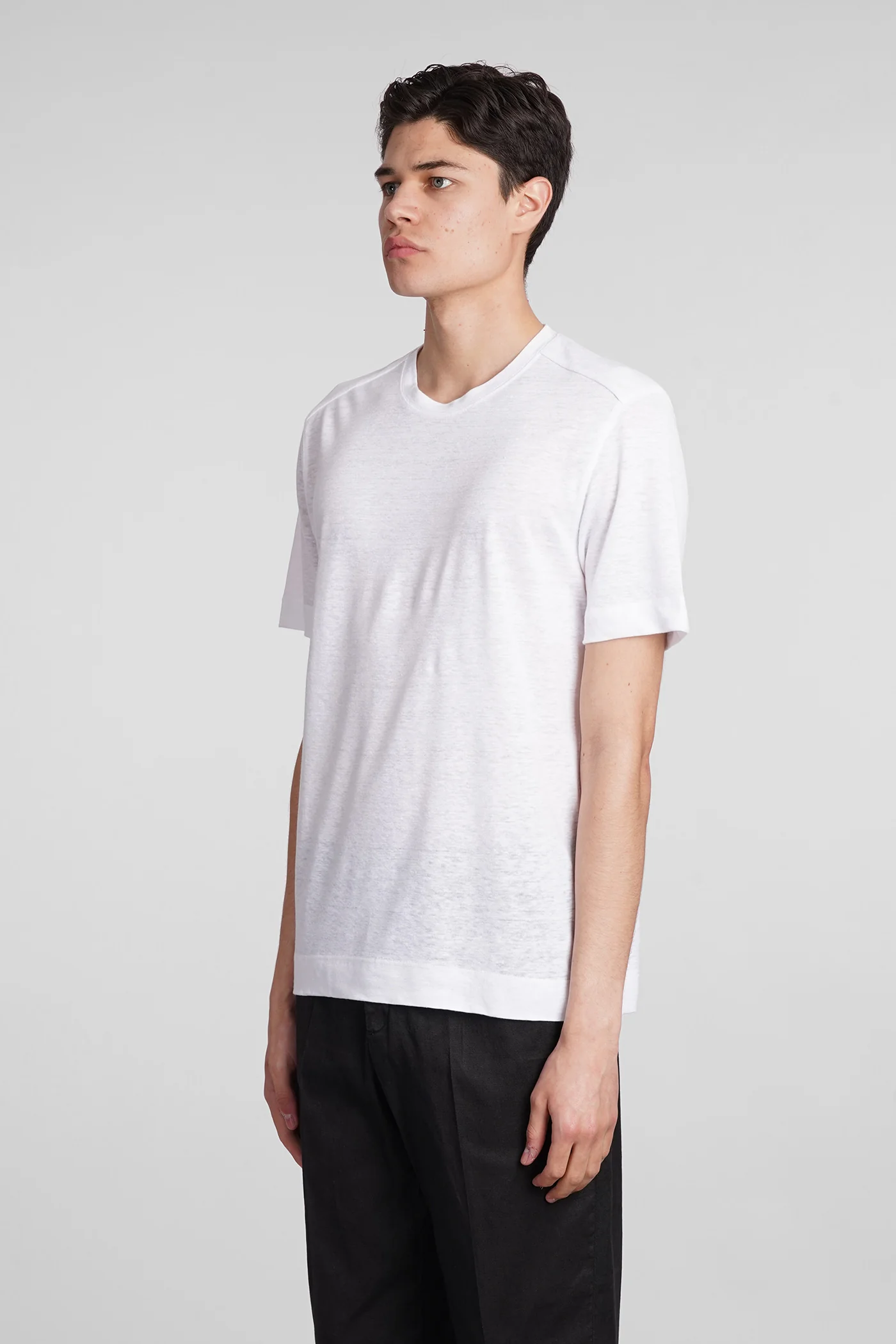 T-Shirt in white linen - Image 4