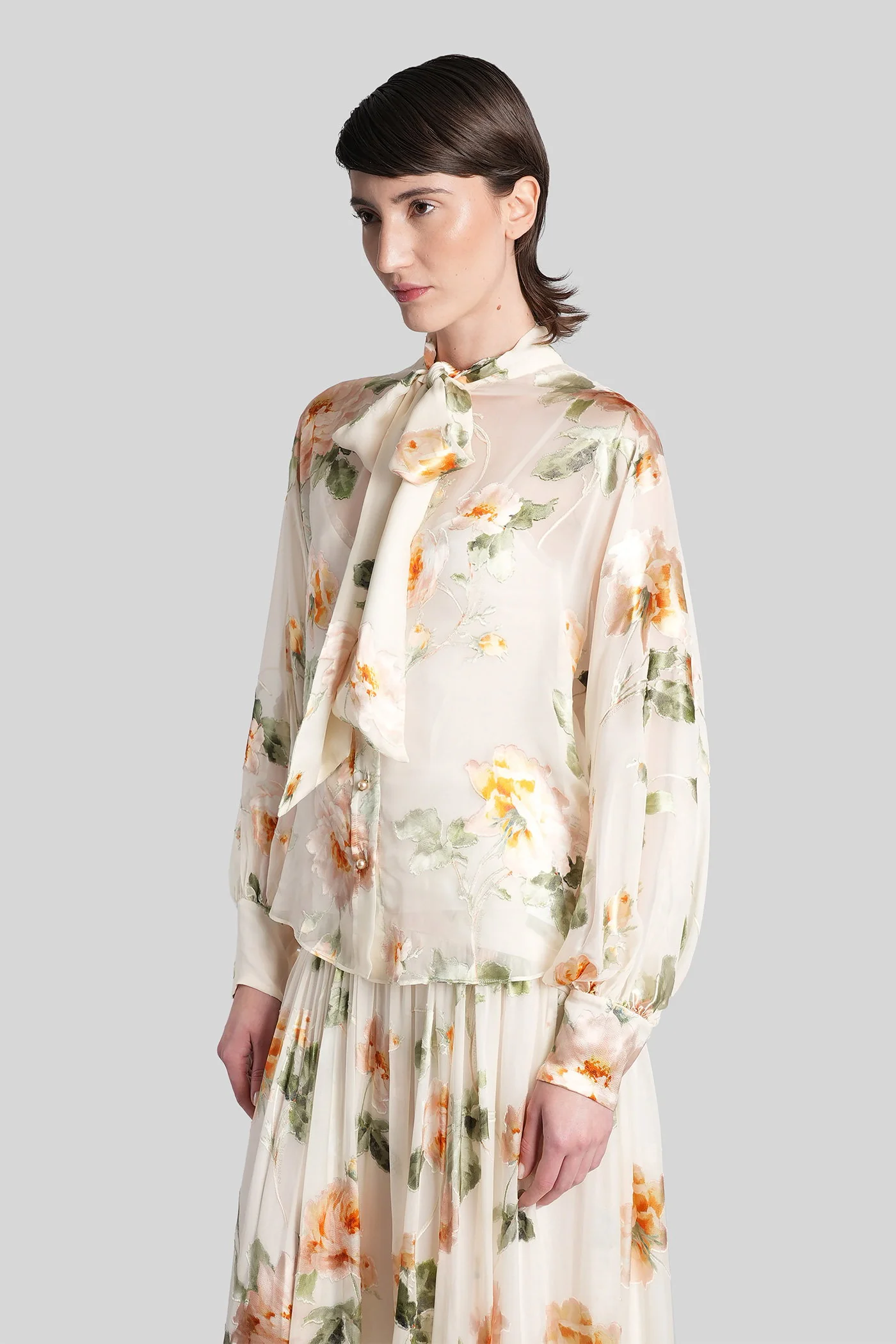 Blouse in beige viscose - Image 4